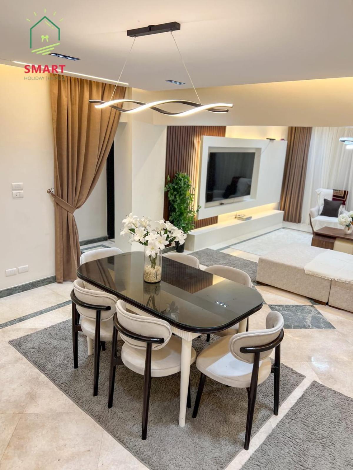 Eg-b-202 2bedroom With Balcony In Albahr Alazam Apartment Cairo